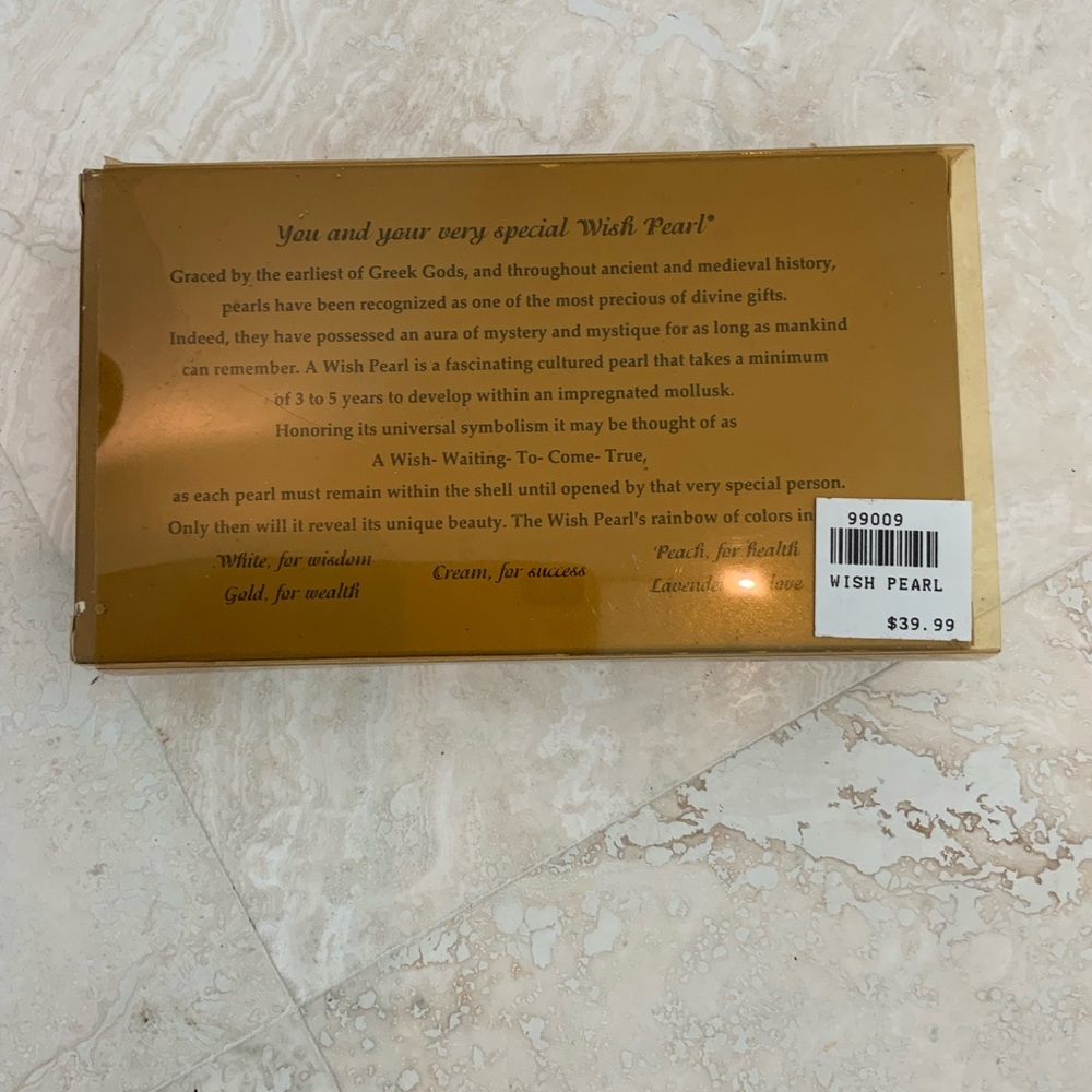 Wish Pearl Gift Set in Gold NWT - Picture 3 of 3